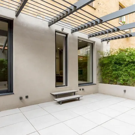 Teanna Lux Apartment *